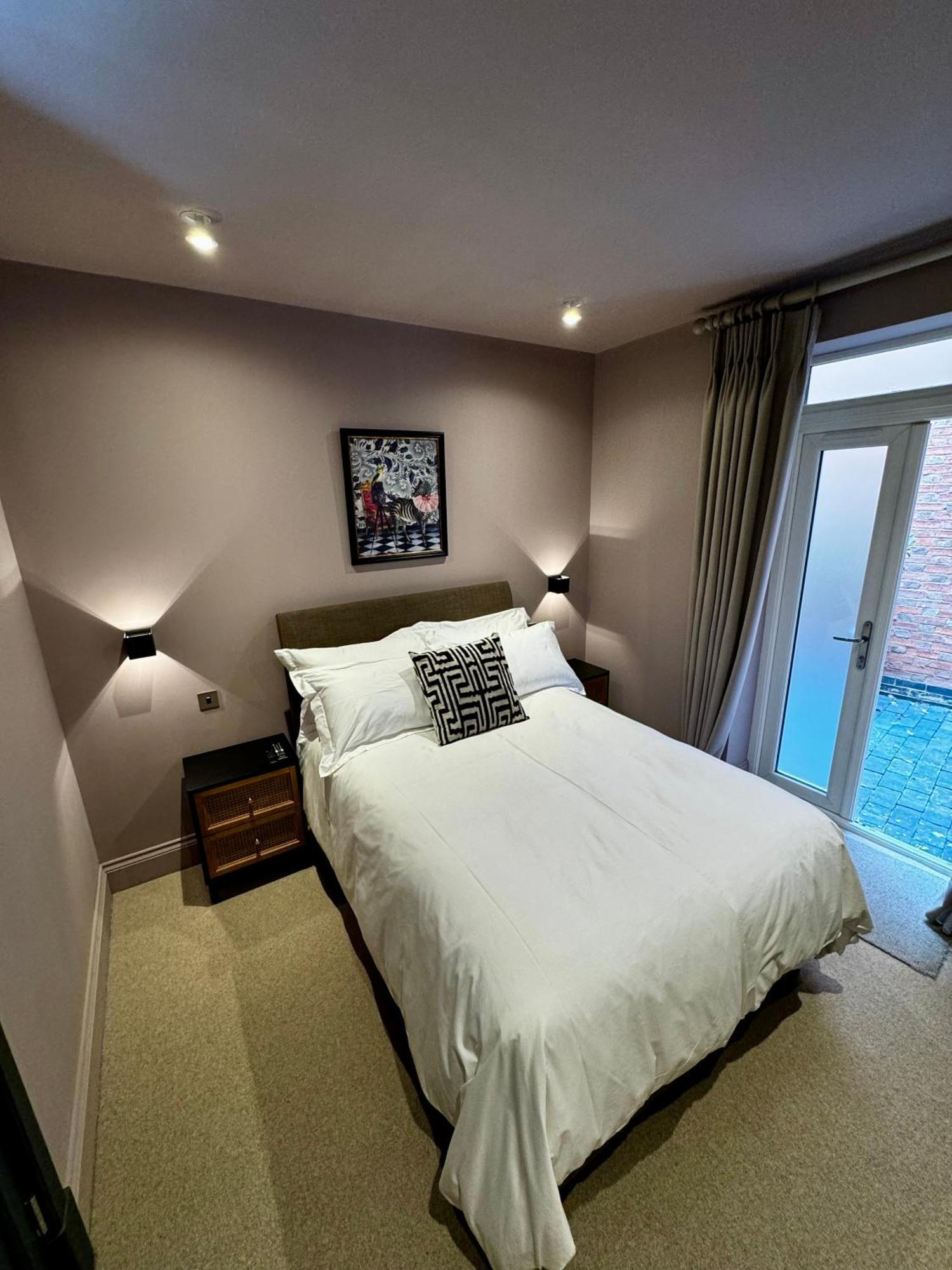 Macbeths Corner High End Luxury Apartment In Centre With Parking Stratford-upon-Avon Eksteriør billede