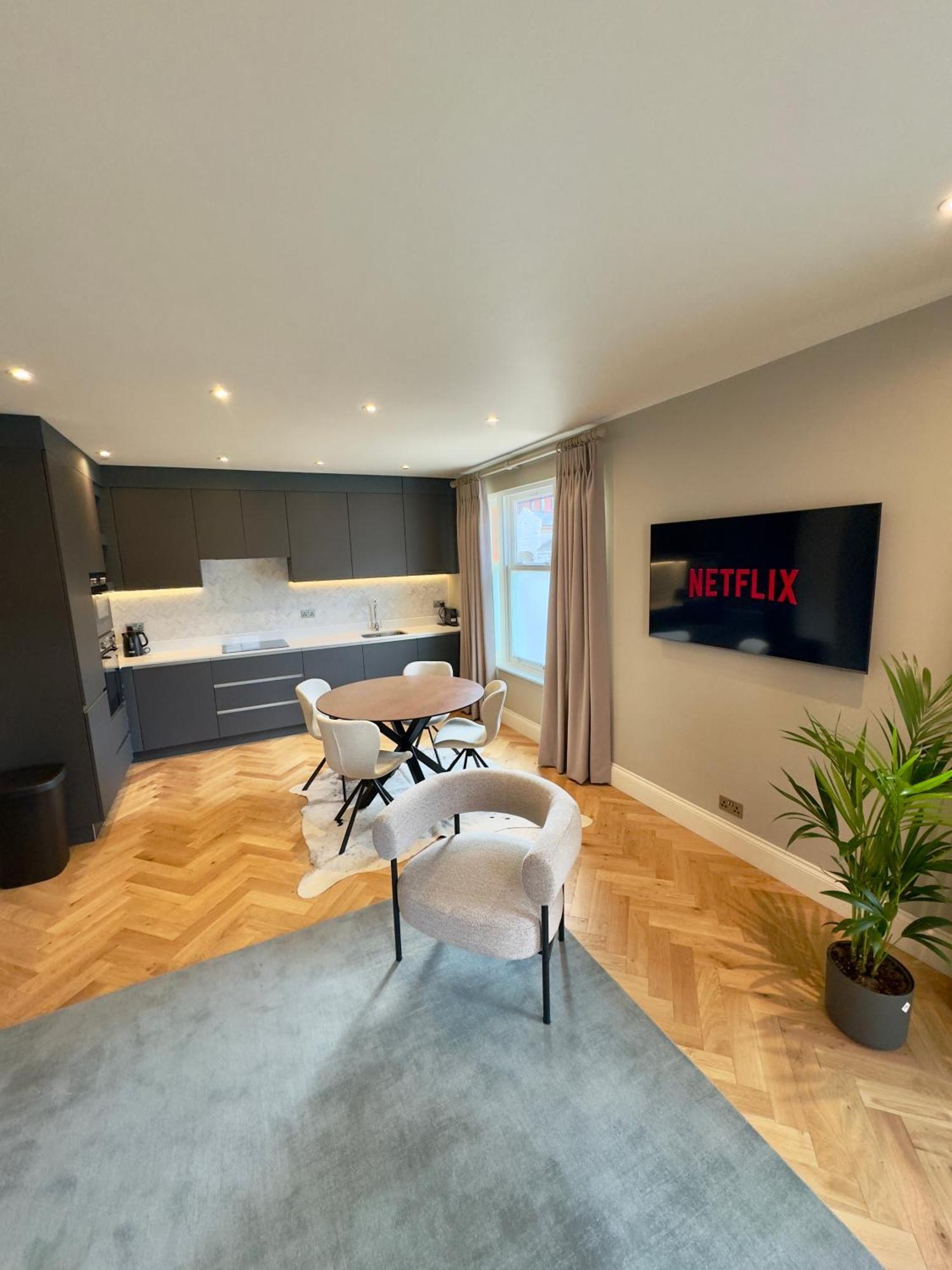 Macbeths Corner High End Luxury Apartment In Centre With Parking Stratford-upon-Avon Eksteriør billede